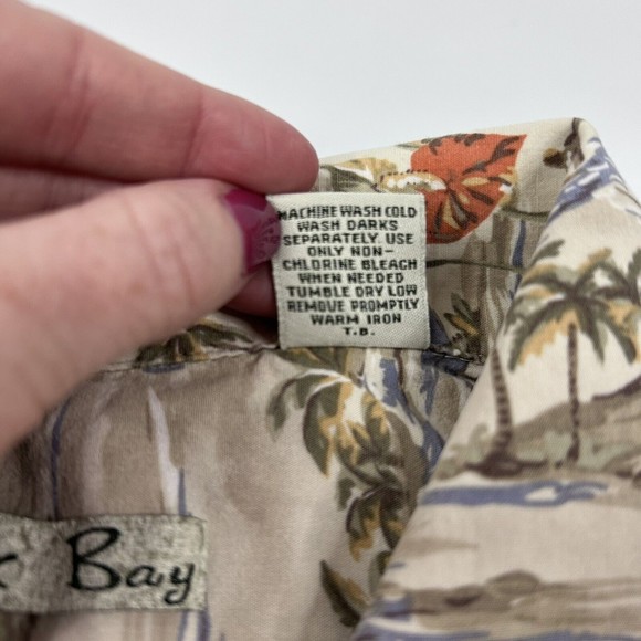 Batik Bay XL 100%‎ Cotton Button Up Hawaiian Shirt Hawaiian Surf Hut - Picture 4 of 6